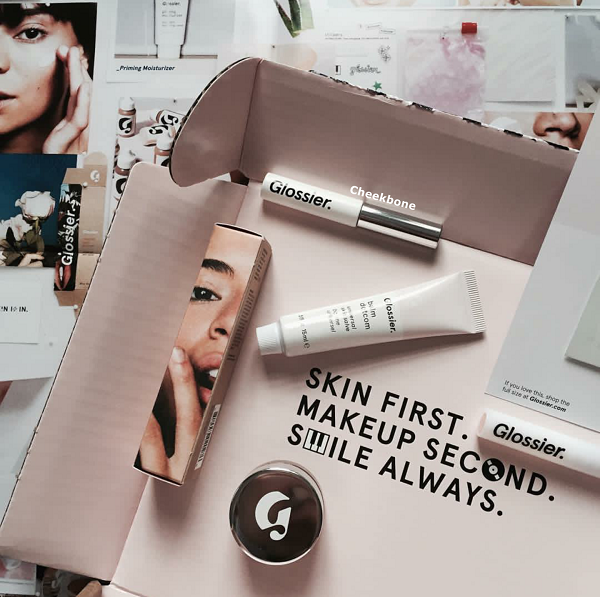 一边亏损,一边涨价, 国际美妆品牌是如何救自己的?